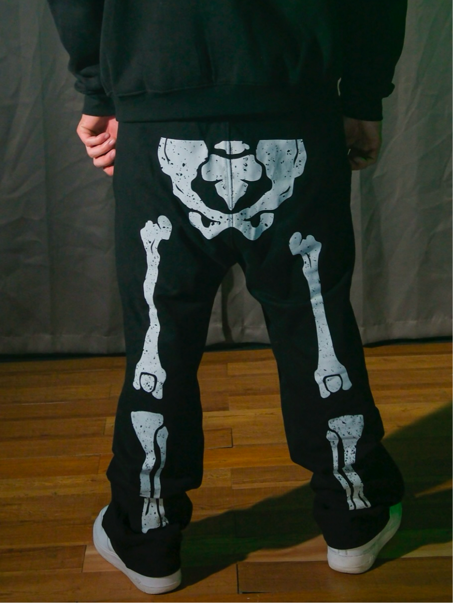 Skeleton flared sweatpants (black)