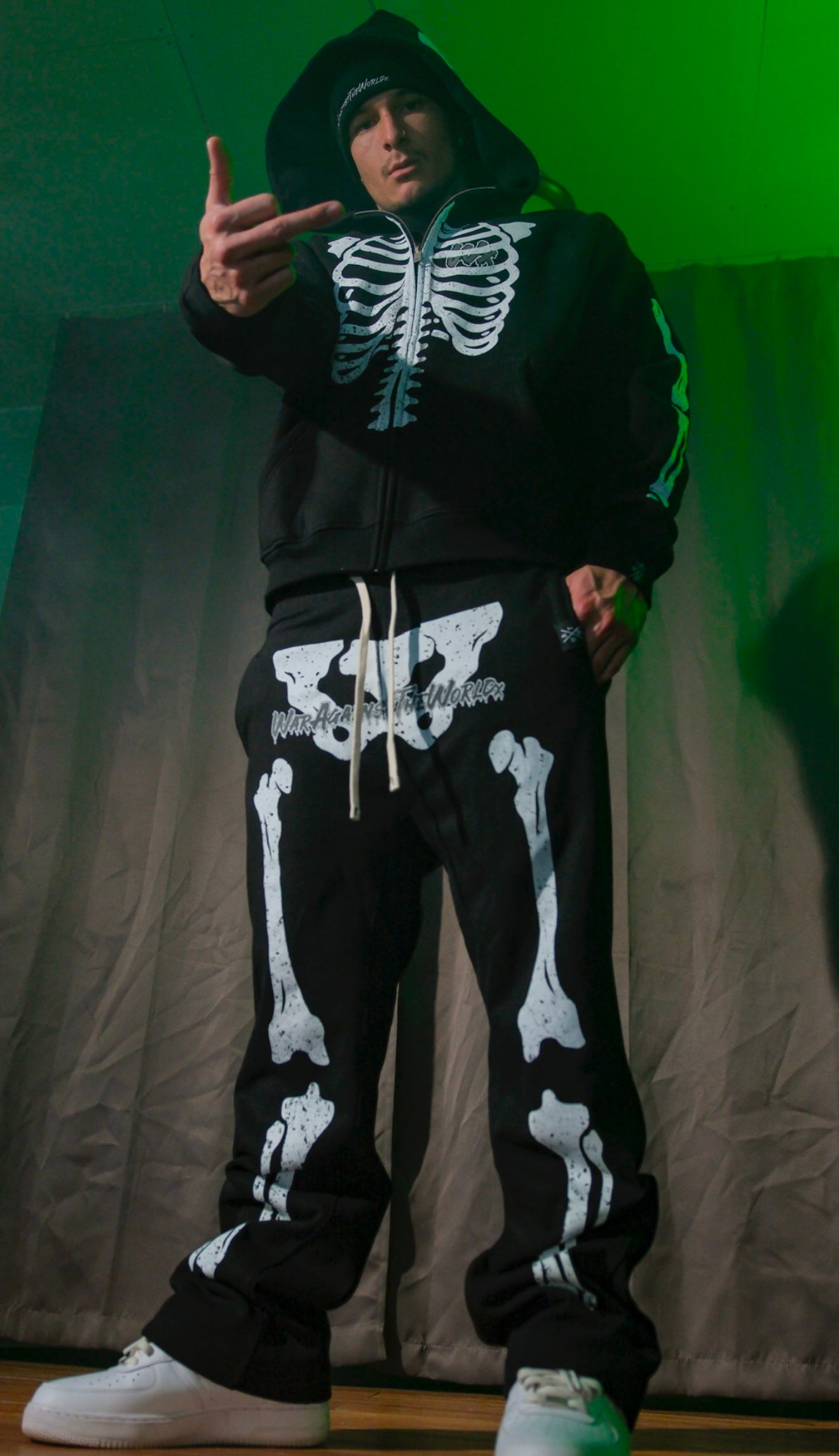 Skeleton flared sweatpants (black)